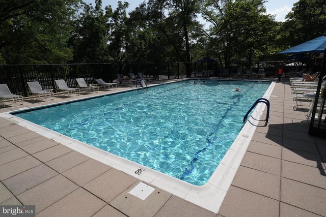 4620 N PARK AVE #202E, Chevy Chase, MD 20815