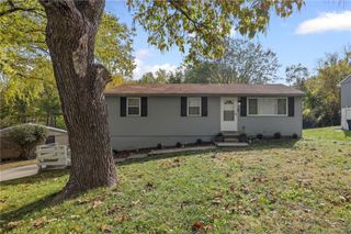 6929 NE 53rd Street, Kansas City, MO 64119