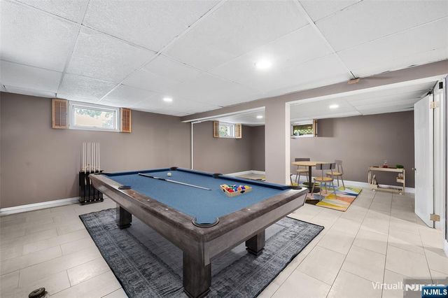 2 Derby Lane, Dumont, NJ 07628