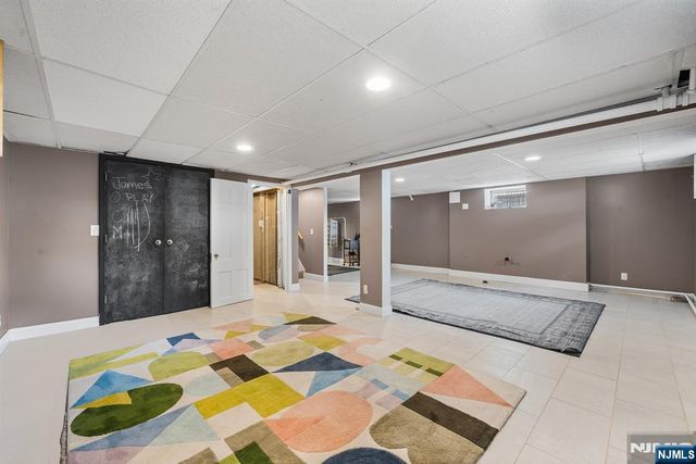 2 Derby Lane, Dumont, NJ 07628