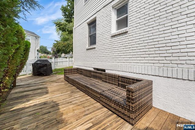 2 Derby Lane, Dumont, NJ 07628