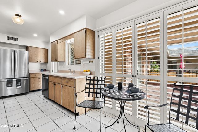 10816 W KELSO Drive, Sun City, AZ 85351