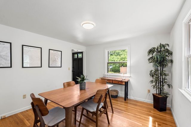 88 Hathaway St, Wareham, MA 02571