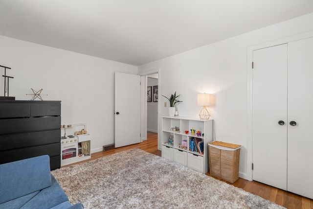 88 Hathaway St, Wareham, MA 02571