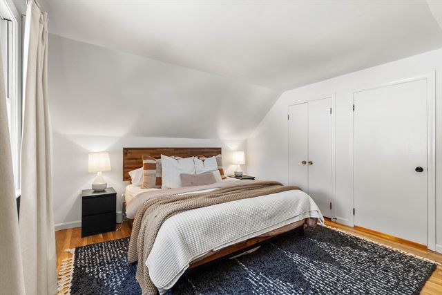 88 Hathaway St, Wareham, MA 02571