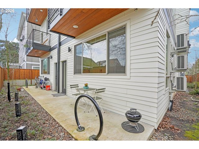 6610 N GREENWICH Ave 3, Portland, OR 97217