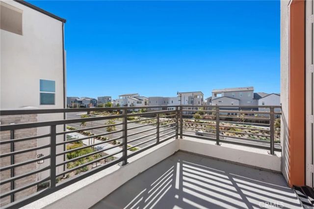 408 Treble, Irvine, CA 92618