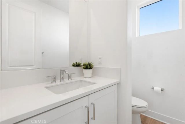 408 Treble, Irvine, CA 92618