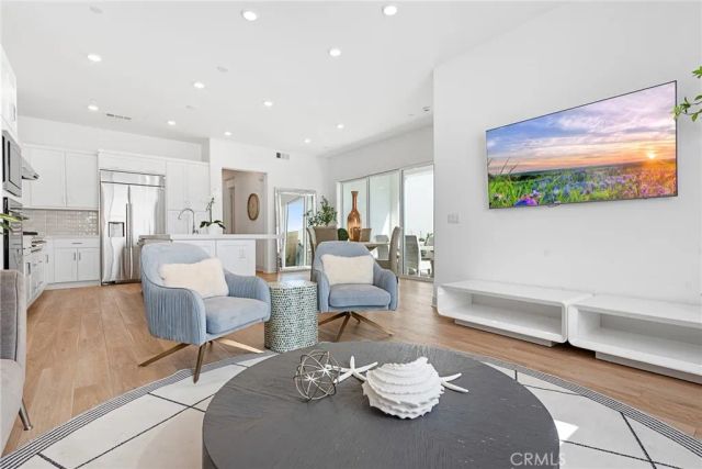 408 Treble, Irvine, CA 92618