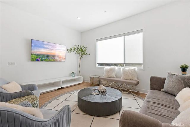 408 Treble, Irvine, CA 92618