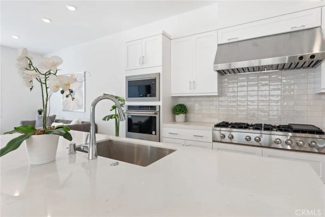 408 Treble, Irvine, CA 92618