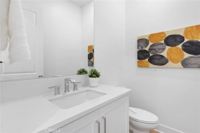 408 Treble, Irvine, CA 92618