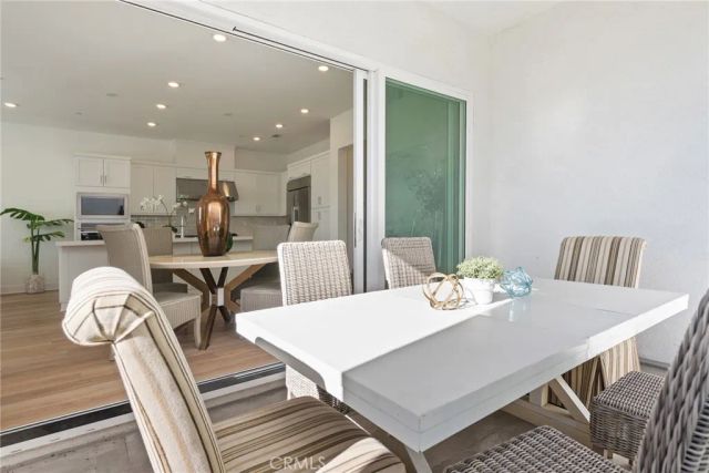 408 Treble, Irvine, CA 92618