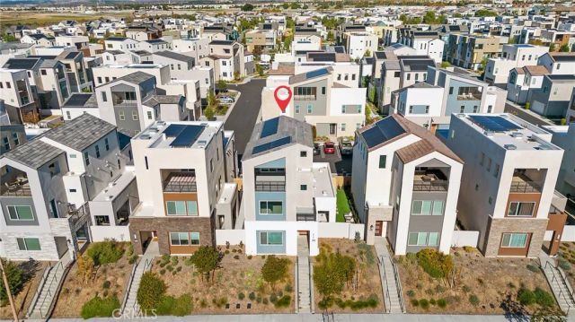 408 Treble, Irvine, CA 92618