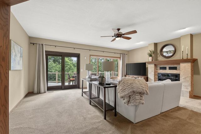 815 Promontory Place, Eagan, MN 55123