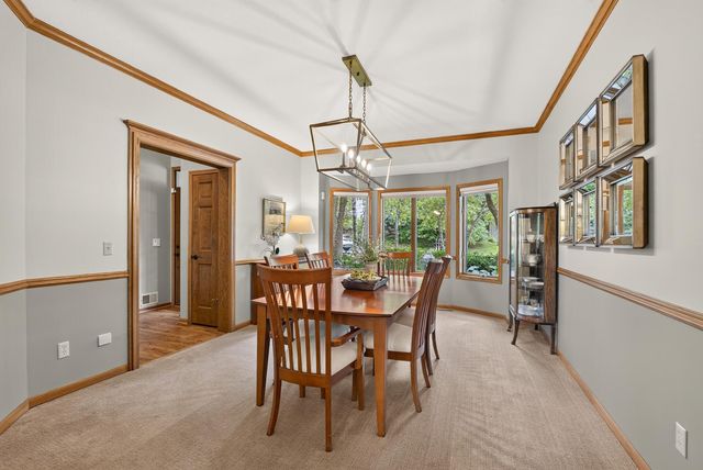 815 Promontory Place, Eagan, MN 55123