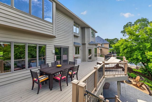 815 Promontory Place, Eagan, MN 55123