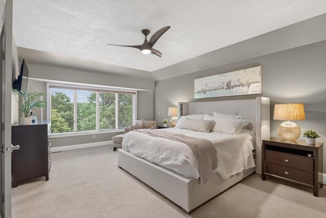 815 Promontory Place, Eagan, MN 55123