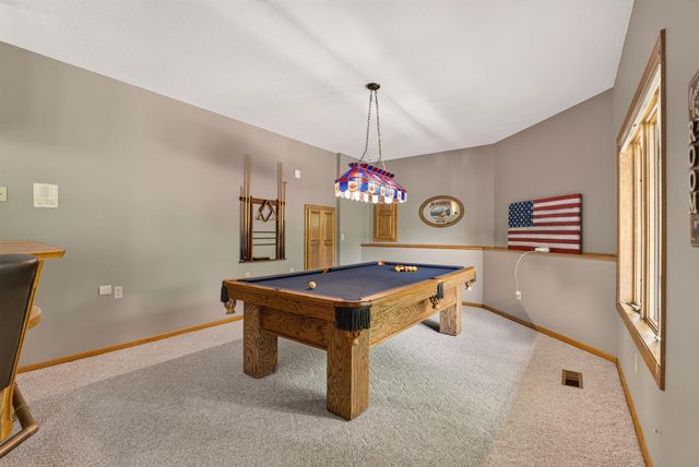 815 Promontory Place, Eagan, MN 55123