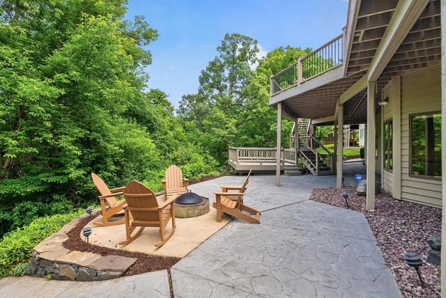 815 Promontory Place, Eagan, MN 55123