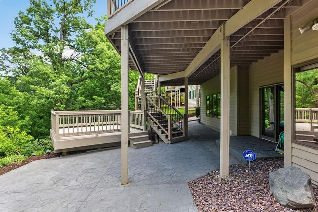 815 Promontory Place, Eagan, MN 55123