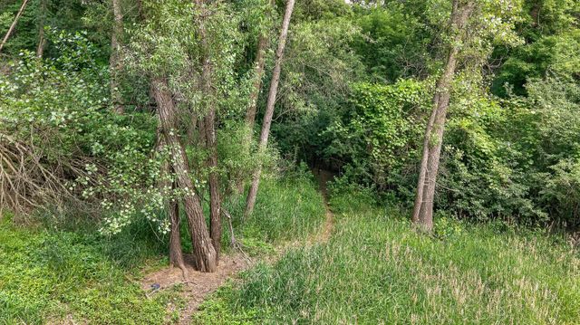 815 Promontory Place, Eagan, MN 55123