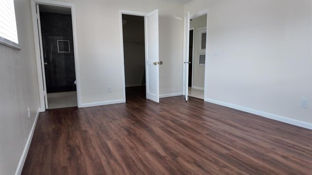 227 Castlewood Drive 207, North Palm Beach, FL 33408
