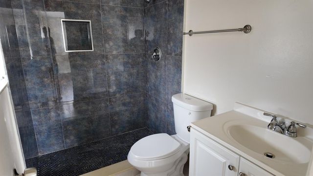 227 Castlewood Drive 207, North Palm Beach, FL 33408