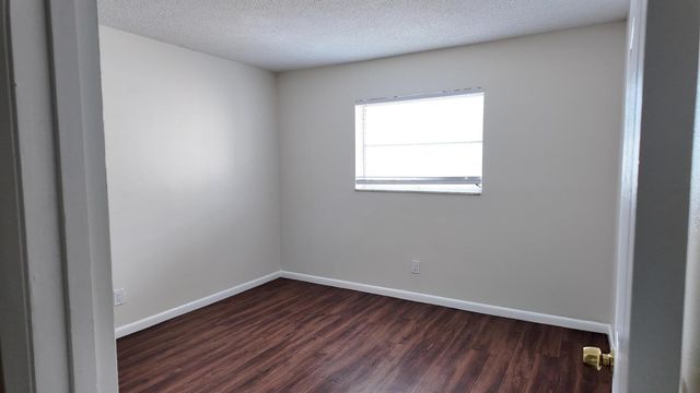 227 Castlewood Drive 207, North Palm Beach, FL 33408