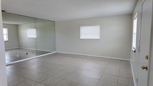 227 Castlewood Drive 207, North Palm Beach, FL 33408