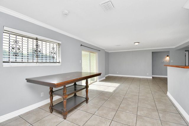 6814 Della Street, Houston, TX 77093