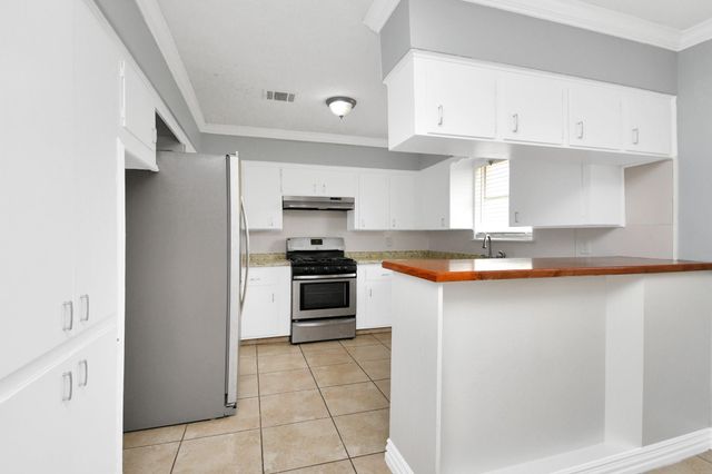 6814 Della Street, Houston, TX 77093