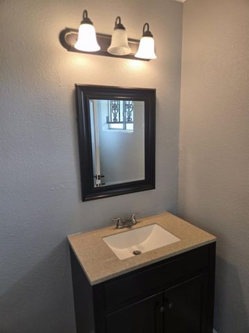 6814 Della Street, Houston, TX 77093