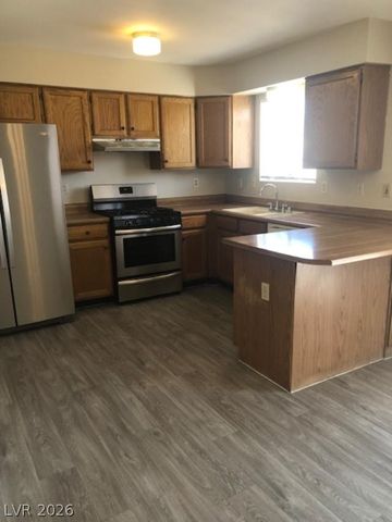 398 Dooley Drive, Henderson, NV 89015