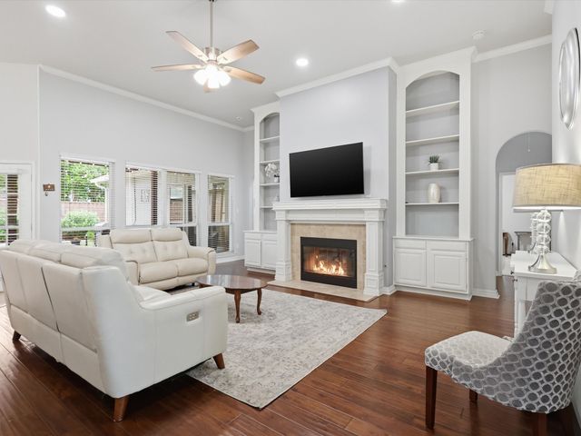 2421 London Drive, Plano, TX 75025