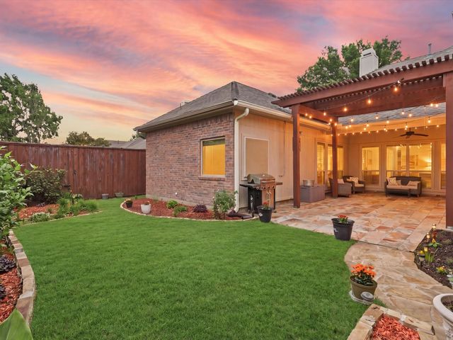 2421 London Drive, Plano, TX 75025