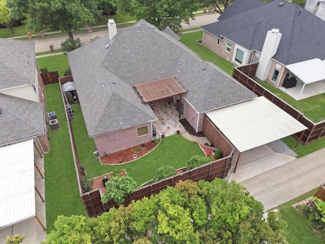 2421 London Drive, Plano, TX 75025