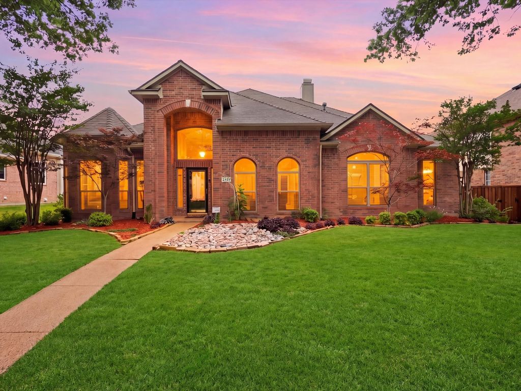 2421 London Drive, Plano, TX 75025