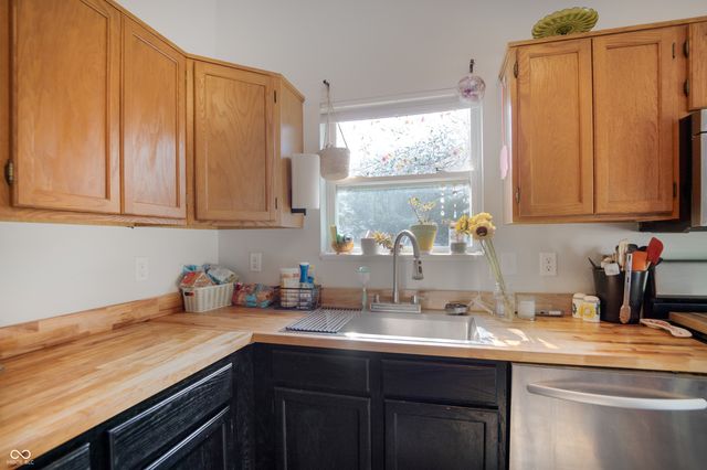 10121 Cornith Way, Avon, IN 46123
