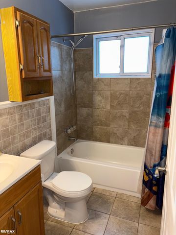 1901 Barrett Avenue, Royal Oak, MI 48067