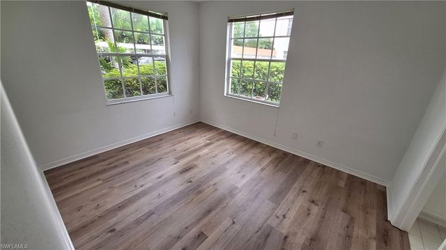 4720 Saint Croix LN 118, Naples, FL 34109