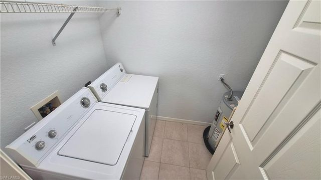 4720 Saint Croix LN 118, Naples, FL 34109