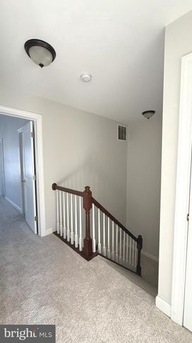 8036 TREVOR PL, Vienna, VA 22182