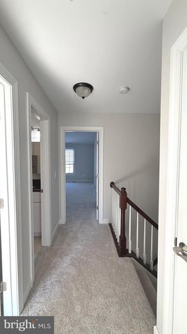 8036 TREVOR PL, Vienna, VA 22182