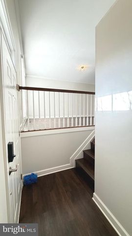 8036 TREVOR PL, Vienna, VA 22182