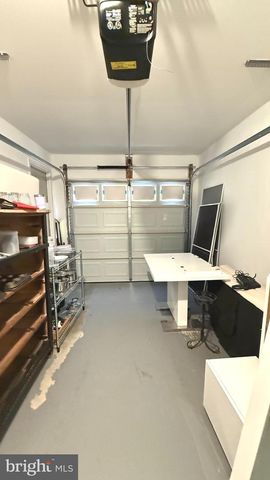 8036 TREVOR PL, Vienna, VA 22182