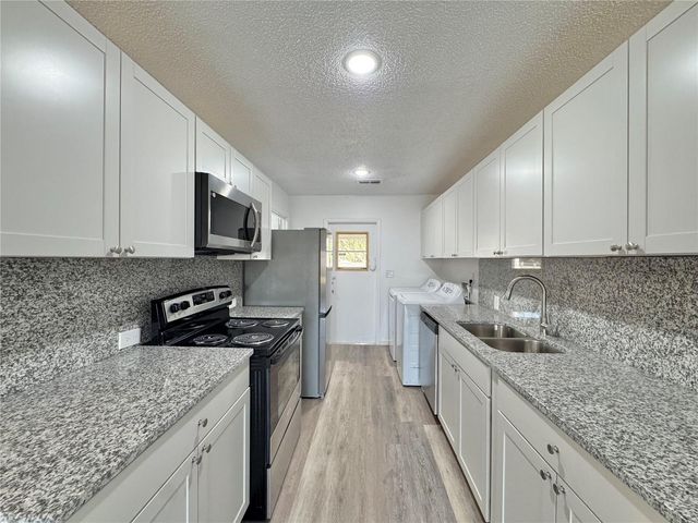 383 WINTER RIDGE BOULEVARD 383, Winter Haven, FL 33881