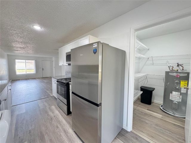 383 WINTER RIDGE BOULEVARD 383, Winter Haven, FL 33881