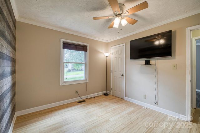 5029 Scott Road, Morganton, NC 28655