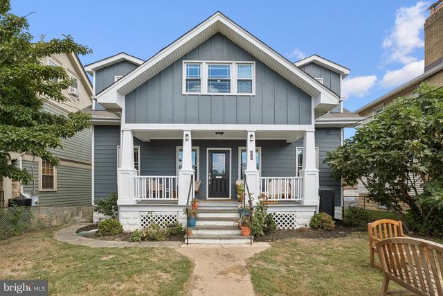 215 UNDERWOOD ST NW, Washington, DC 20012